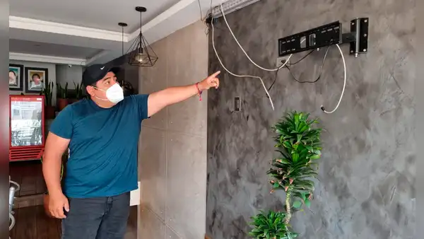 “Ese dinero era para pagar a proveedores”: roban efectivo y televisores de pollería en Chorrillos
