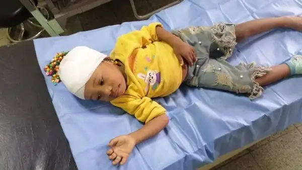 Piura: autoridades buscan a familiares de niña que se salvó del accidente donde murieron 27 personas