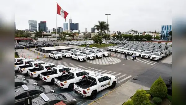 Contraloría detectó irregularidades en alquiler de vehículos para la PNP