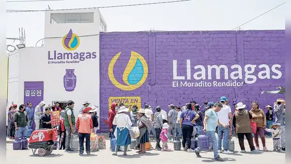 Persiste escasez de gas y los hogares optan por carbón