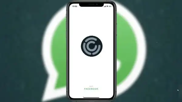 ¿Qué significa el doble círculo cortado que aparece en los mensajes de WhatsApp?