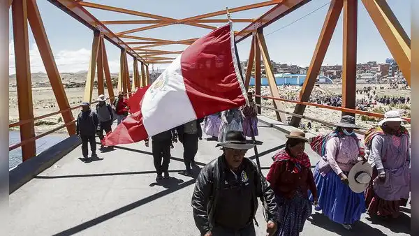 Marchas en Perú: la pobreza y la informalidad de las regiones que protestan