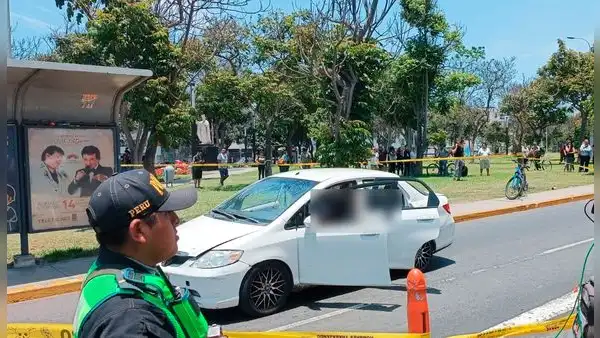 Fallecen dos menores de edad heridos de bala frente a Plaza San Miguel, según PNP