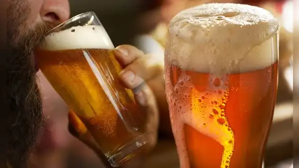 ¿Cómo darme cuenta si mi cerveza está en mal estado?