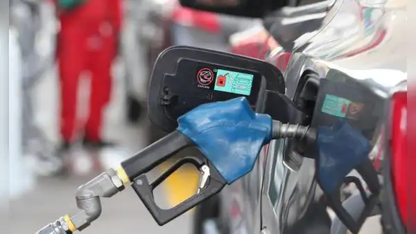 Precios de referencia de combustibles cayeron hasta en S/0,65 por galón esta semana