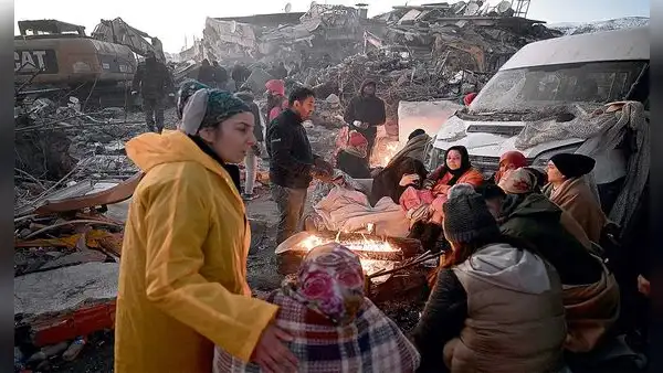 Terremoto en Turquía: esfuerzos por rescatar a más sobrevivientes