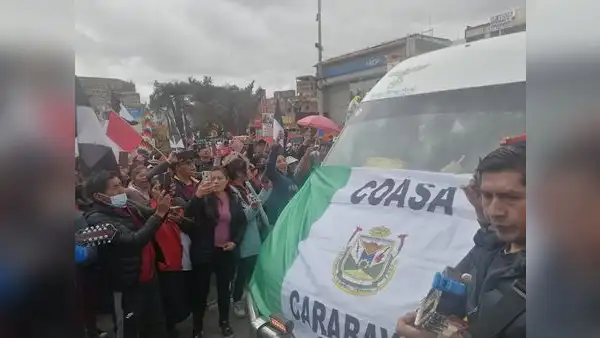 Nueva delegación de Puno viajó a Lima para participar en protestas contra Dina Boluarte