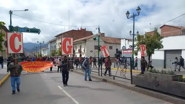 Paro indefinido convocado por la CGTP fue acatado a medias en Cusco