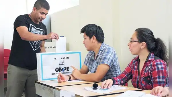Hay 13 partidos inscritos y otros 15 por registrarse