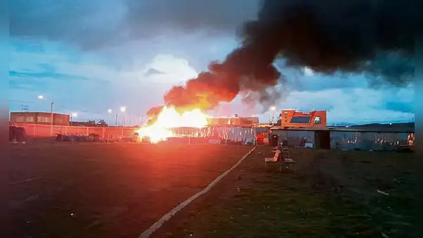 Más de 20 heridos dejó enfrentamiento entre manifestantes y policías en Puno
