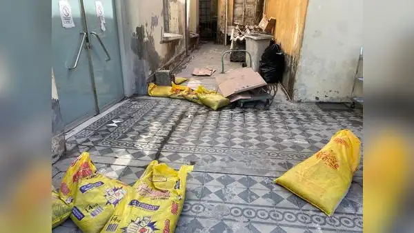Desagüe inundó salas de operaciones del Hospital Goyeneche en Arequipa