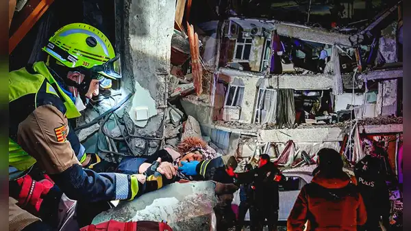 Terremoto en Turquia: gobierno admite que intervención fue lenta y muertes ascienden a 28.191
