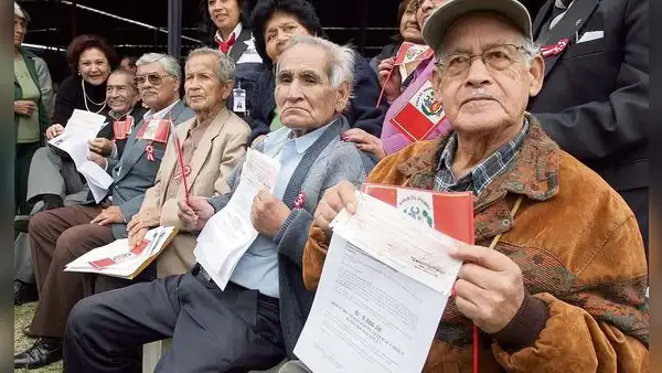 Pensiones se sostendrían también con aporte de empleadores