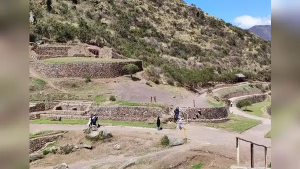 Cusco se divide por paros y reactivación del turismo