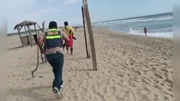 Joven salva a su hermano de morir ahogado, pero él perece en aguas del mar de Sechura