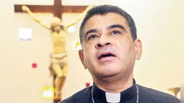 Nicaragua: Papa Francisco confiesa su dolor por condena de cárcel a obispo Rolando Álvarez