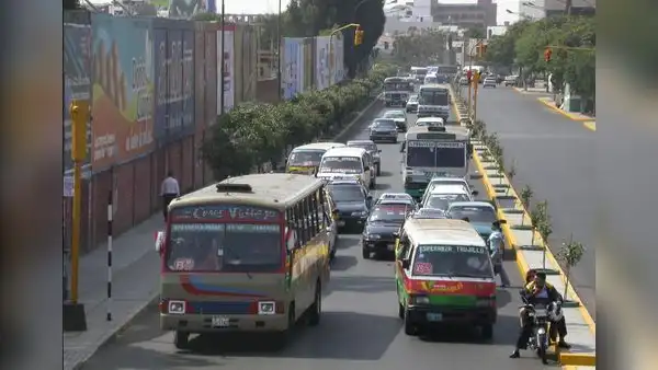 Impulsan programa Chatarreo Vehicular para renovar microbuses viejos en Trujillo