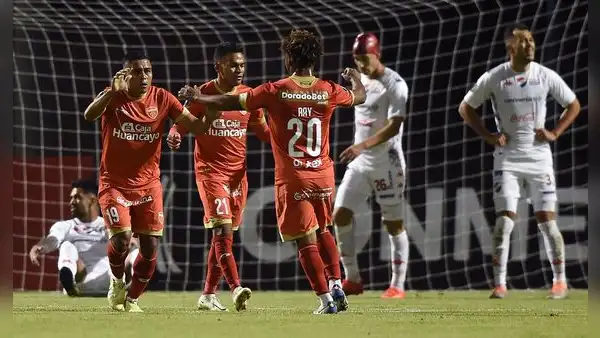 La vez que un club peruano eliminó de la Libertadores al próximo rival de Sport Huancayo