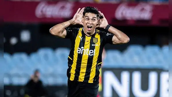 Peñarol venció 4-3 a La Luz en un partidazo por el Campeonato Uruguayo