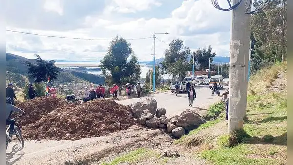 En Cusco vuelve el bloqueo de vías y Puno radicaliza sus protestas