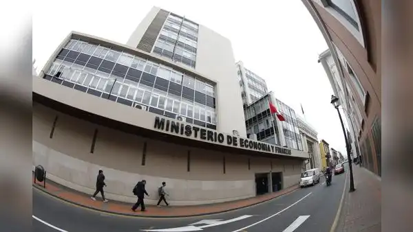 Comisión de Economía no le da facultades al MEF para eliminar dos regímenes tributarios