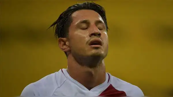 Lapadula se pronuncia por conflictos en Perú: "Deseo lo mejor al país donde nació mi madre"