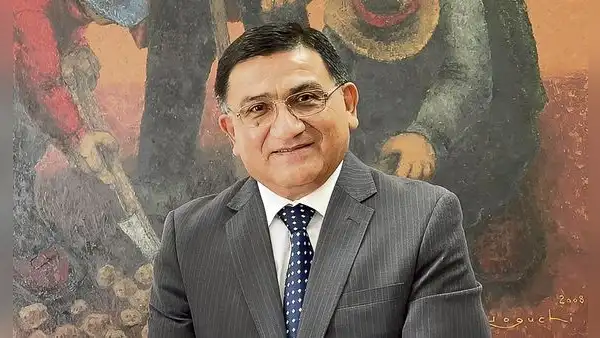 Américo Guevara: “El Ejecutivo tendrá que suspender la elección del superintendente”