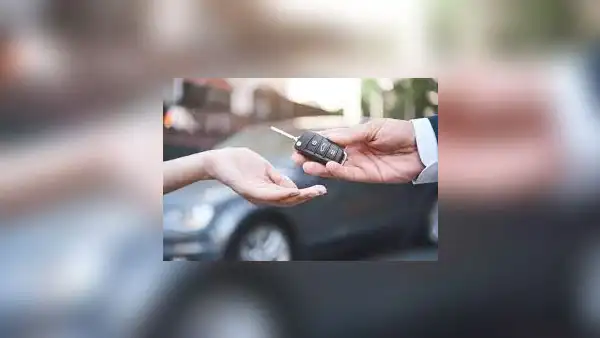 ¿Cómo puedo saber cuántos dueños tuvo un carro?