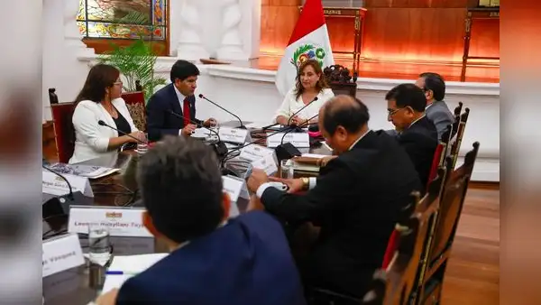 Gobernadores del país le piden Dina Boluarte que se retracte