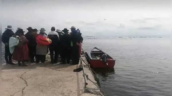 Puno: 2 personas que ingresaron a sacar truchas murieron tras naufragio en el lago Titicaca