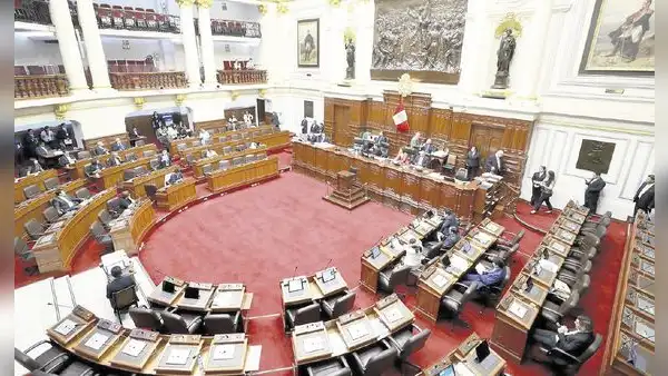 Congresistas de Cusco: elecciones en 2023 es poco probable