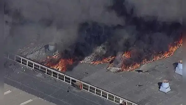 Fuerte explosión e incendio en fábrica metalúrgica en Ohio deja de momento 13 heridos