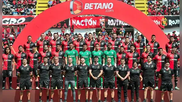 Cinco jugadores de Melgar se cotizan a casi 4 millones de euros, según página de transferencias