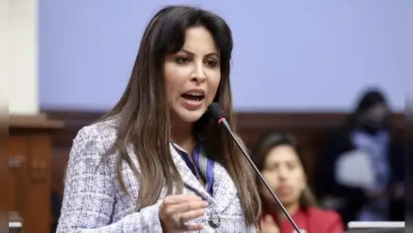 Patricia Chirinos denuncia a Aníbal Torres por rebelión y pide su inhabilitación por 10 años