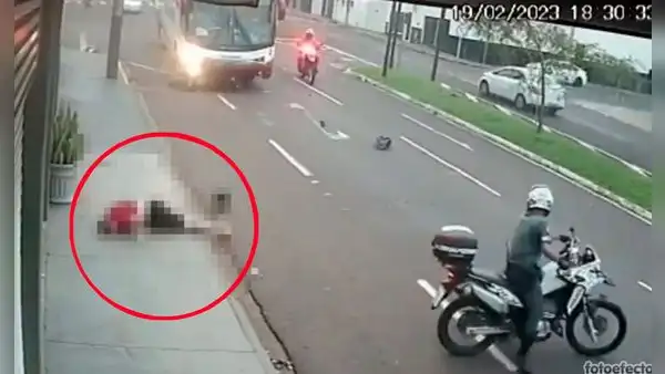 Ladrón muere atropellado por un bus cuando escapaba en moto de una persecución policial