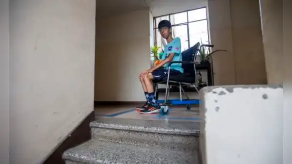 "No tengo mis piernas, pero sí mi corazón y mi cerebro": joven con discapacidad física ingresó a la UNI