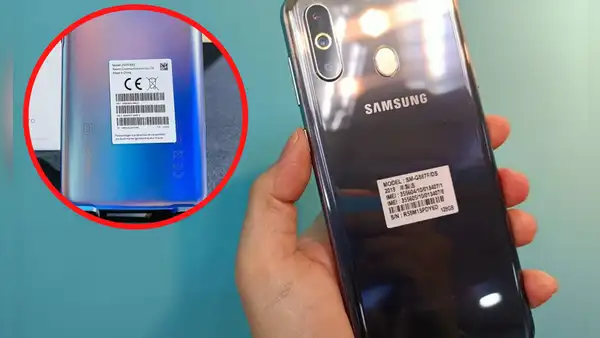 ¿Qué significa el sticker detrás de tu celular y por qué deberías guardarlo si lo quitas?