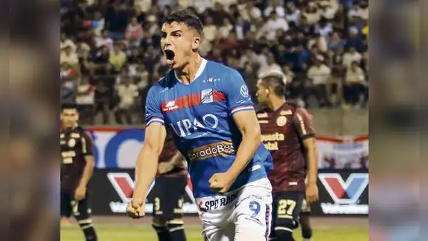 Universitario no levanta cabeza