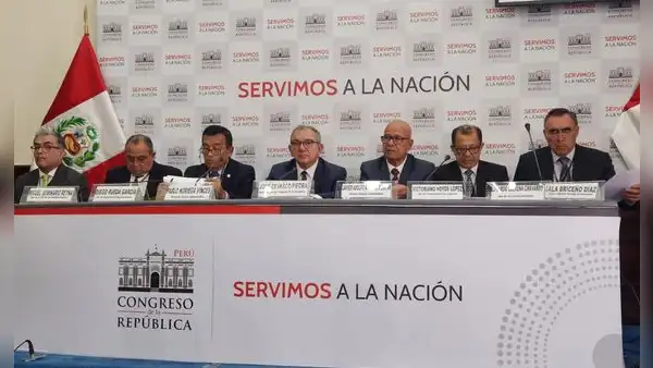 Director de Administración del Congreso anuncia cancelación de buffet: "Habrá menú variado"