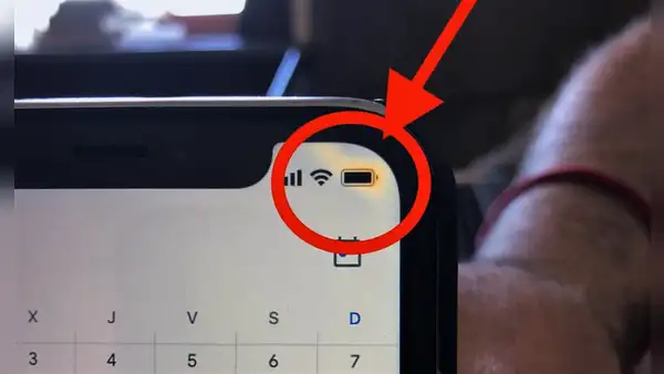 ¿Por qué mi celular tiene manchas amarillas en la pantalla y cómo arreglarlo?