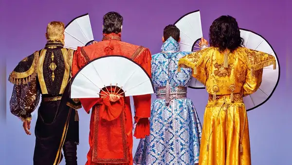 Locomía: la banda de los abanicos que se hizo famosa con playback en los 90