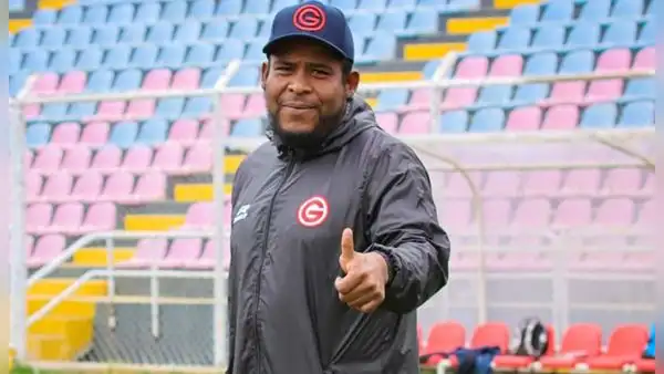 “Proponer trae sus riesgos”: DT del Deportivo Garcilaso explica los 4 goles recibidos frente a Cristal