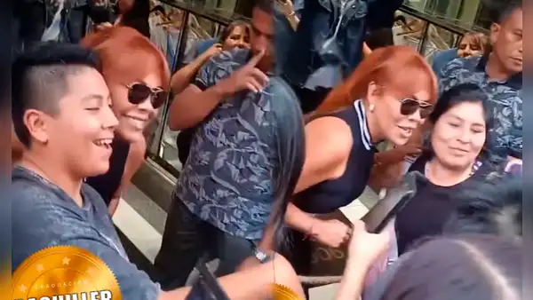 ¡El pueblo la ama! Magaly Medina se dio baño de popularidad con fans en Gamarra