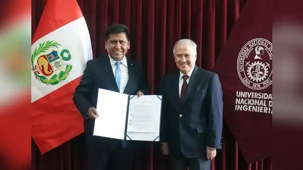 Gobernador de Puno, Richard Hancco, y rector de la UNI, Alfonso López Chau, suscribieron convenio interinstitucional