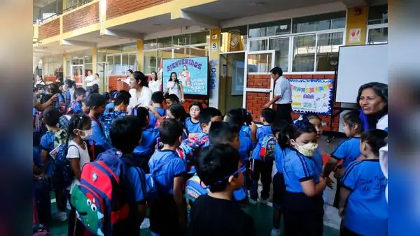 Minedu anuncia que clases presenciales en colegios de Lima Metropolitana iniciarán el lunes 20 de marzo