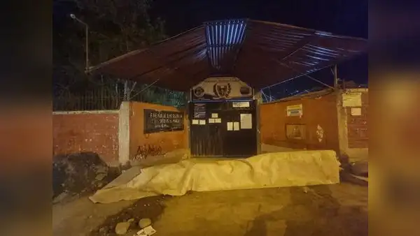 Ate: colegio Gustavo Mohme Llona fue afectado por huaico