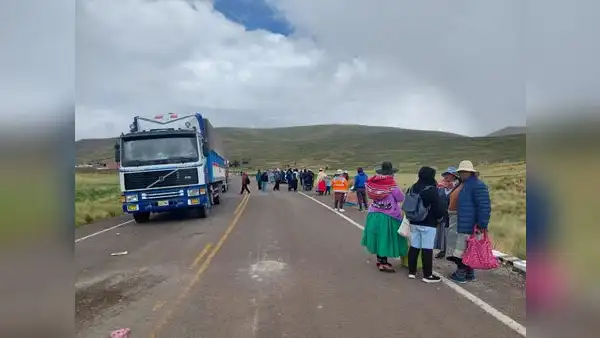 Pobladores en huelga se encargaron de liberar vías en Puno