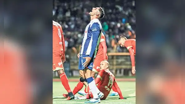 Frustración blanquiazul: Alianza Lima pierde 1-2 frente a Sport Huancayo