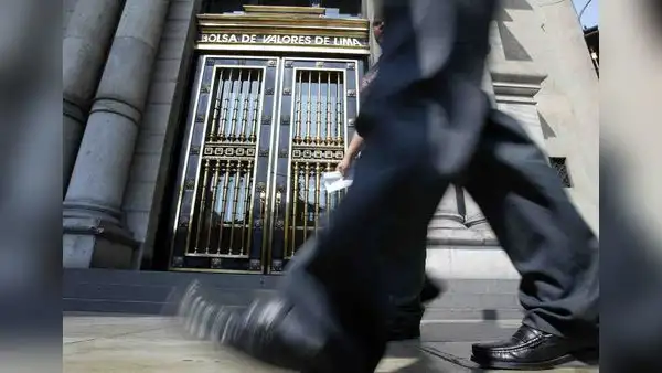 Bolsa de Valores de Lima cierra con pérdidas en 8 indicadores y baja ligeramente en 0,05%