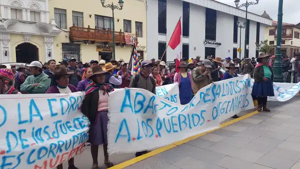 Denuncian violación de DD. HH. en sentencia que ordena despojar de terrenos a comunidad en Cusco